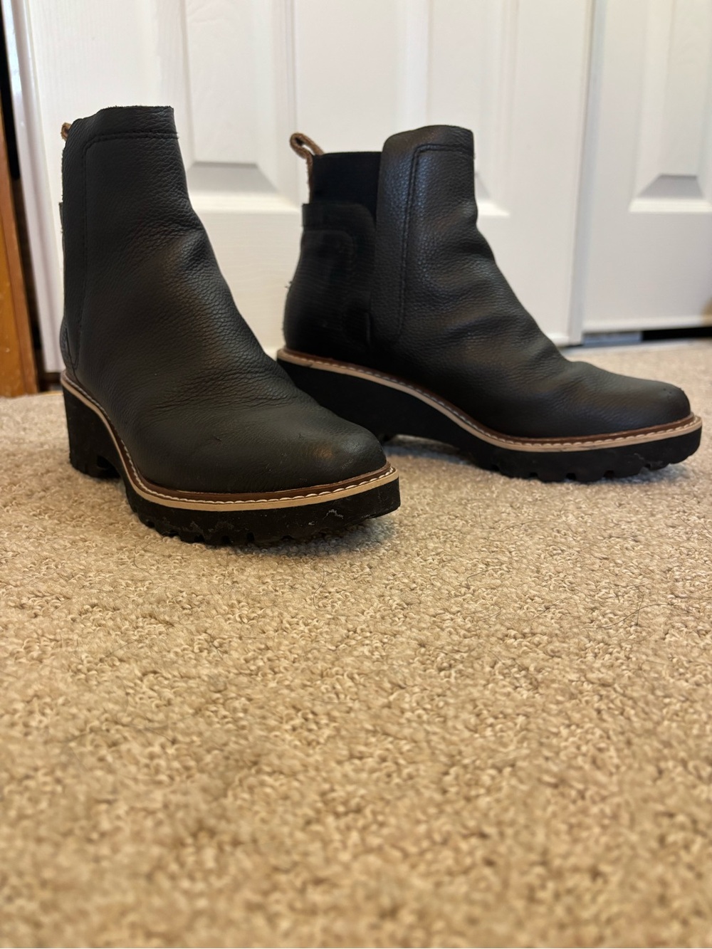 Dolce Vita Black Leather Chelsea Lug Booties with Contrast Welt